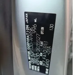 Toyota Vitz 2012 Silver