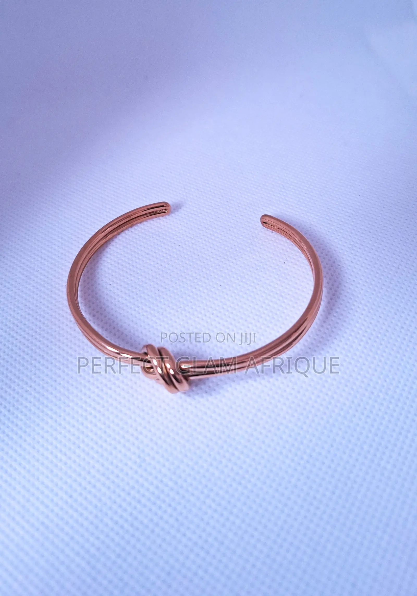 Mid-Knot Bracelet
