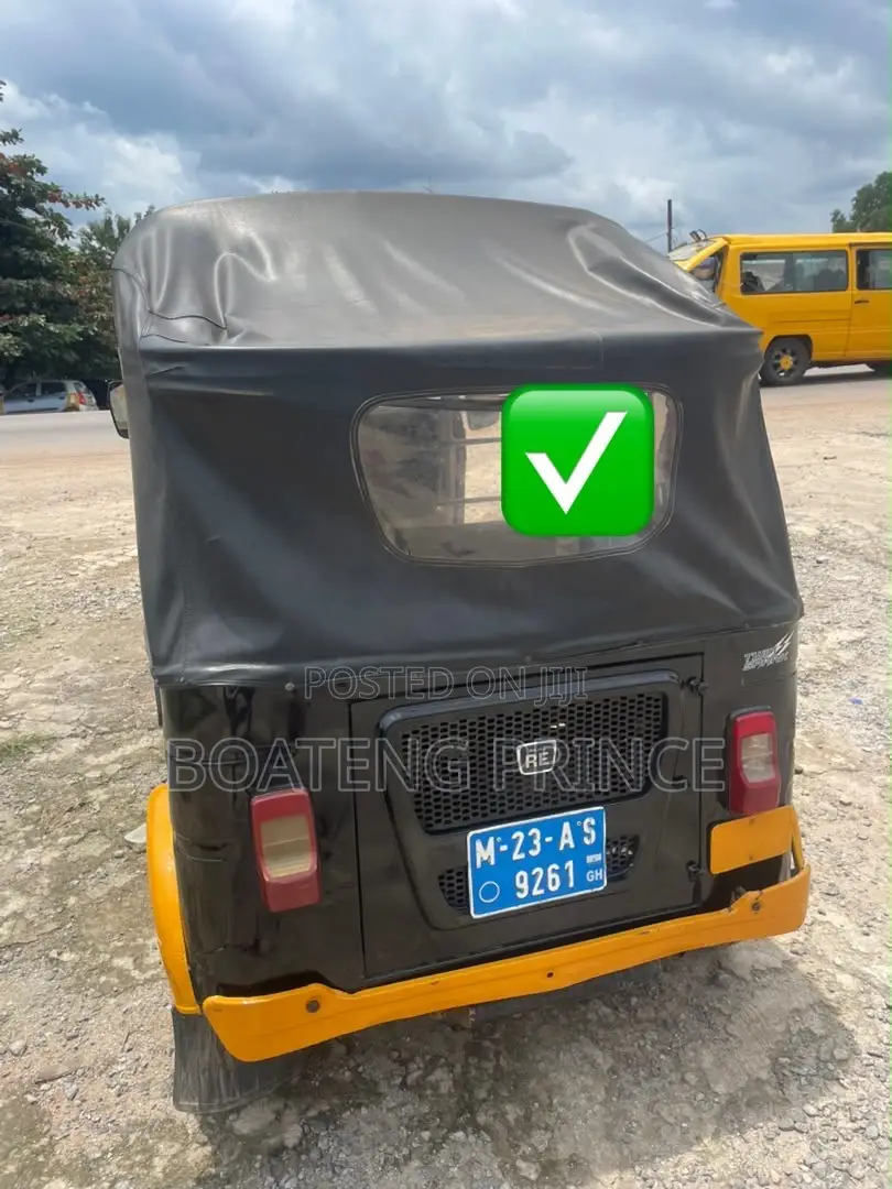 Bajaj RE 2023 Black