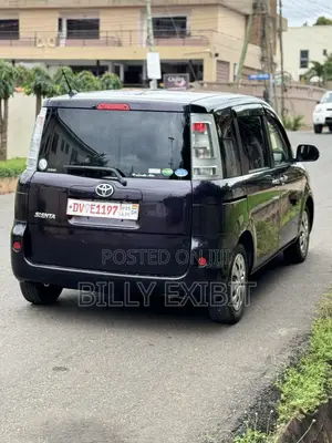 Toyota Sienta 1.5 AWD 2015
