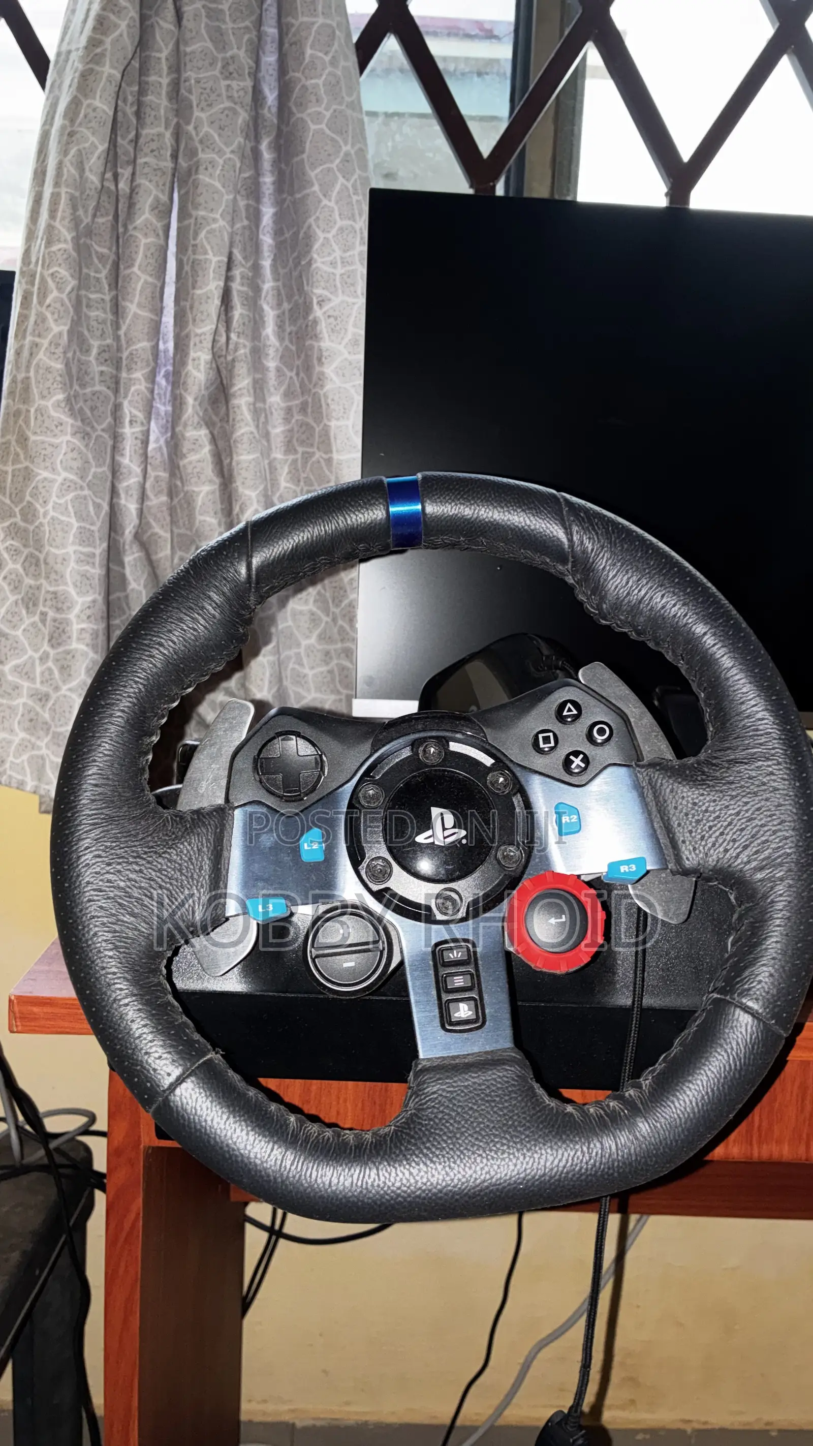 LOGITECH G29 Driving Force Racing Wheel