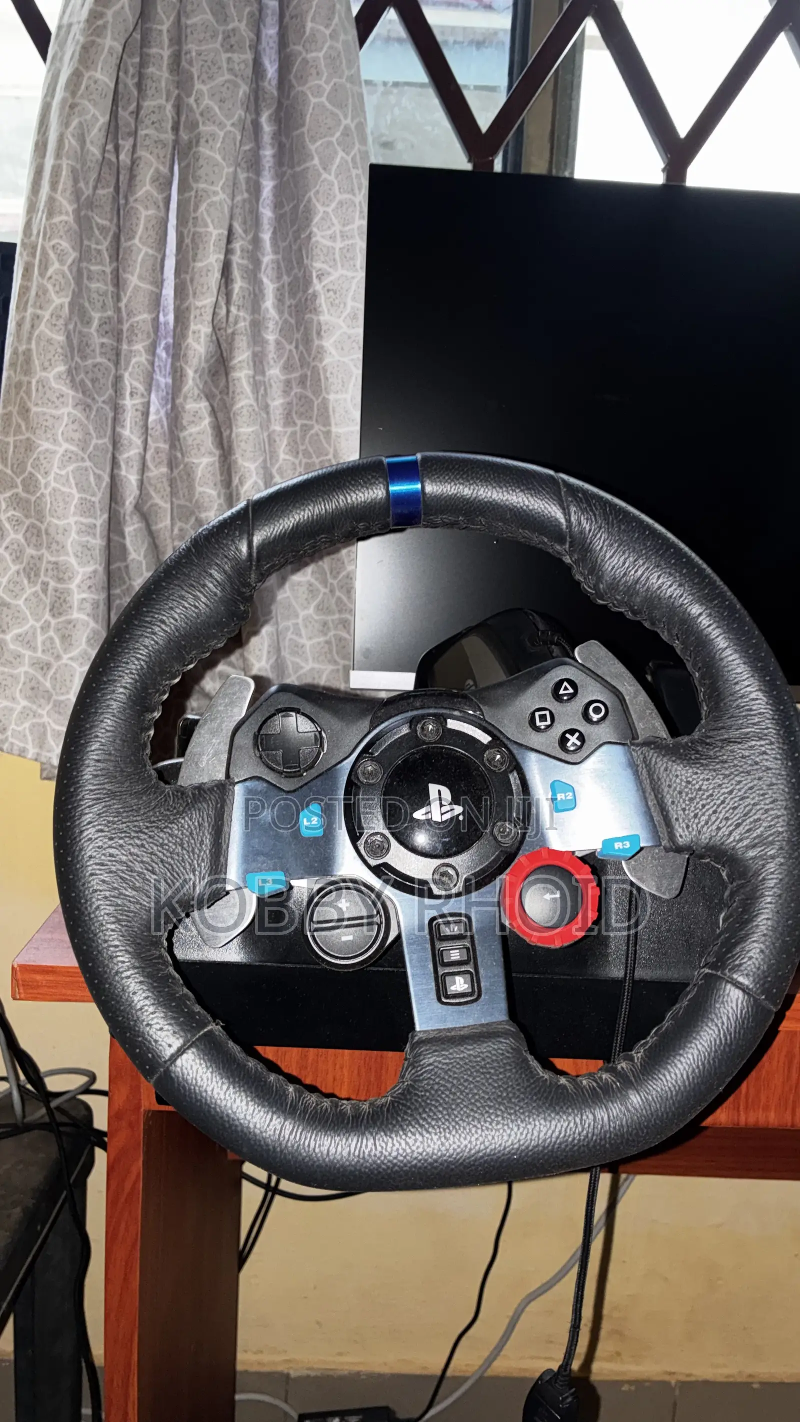 LOGITECH G29 Driving Force Racing Wheel