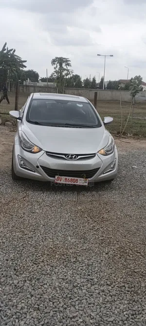 Hyundai Elantra 2015 Silver