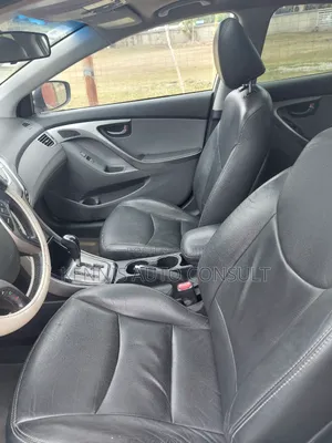 Hyundai Elantra 2012 White