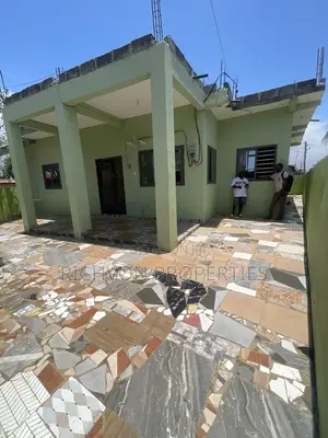 3bdrm Bungalow in Richvon Properties, Lashibi for rent