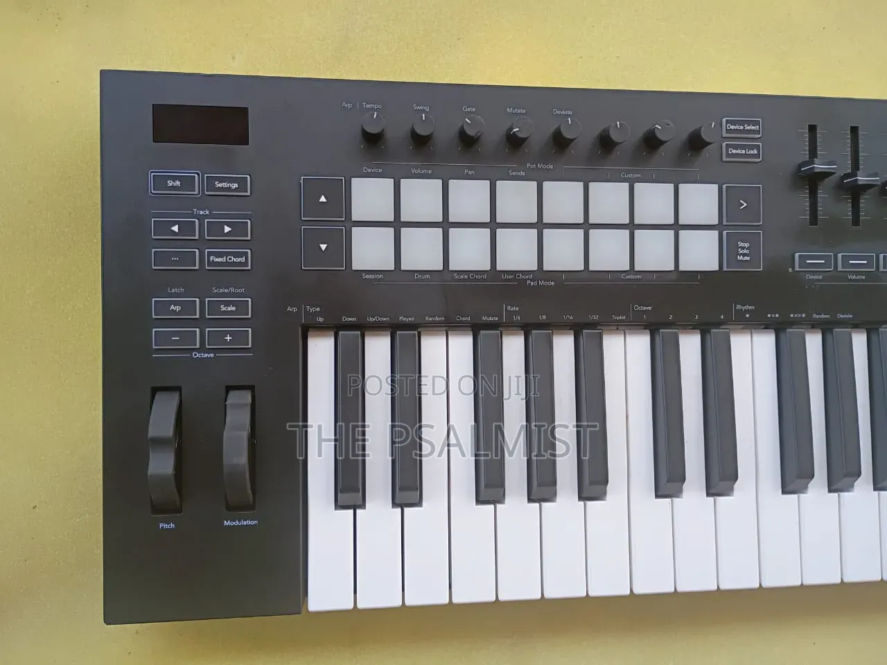 Novation Launch Key 49 Midi Controller With 16drumpads
