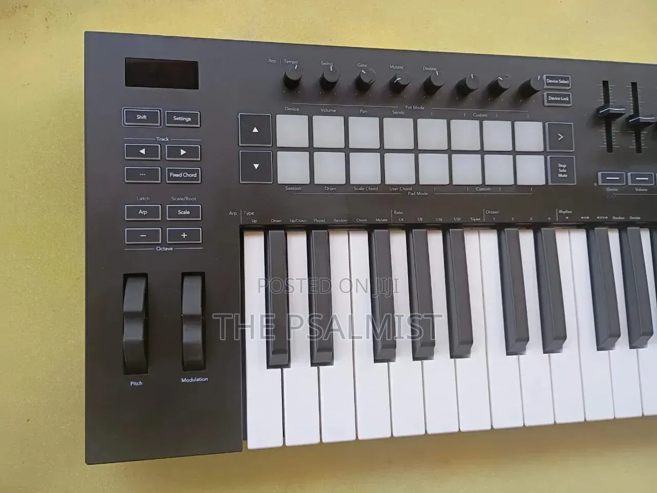 Novation Launch Key 49 Midi Controller With 16drumpads
