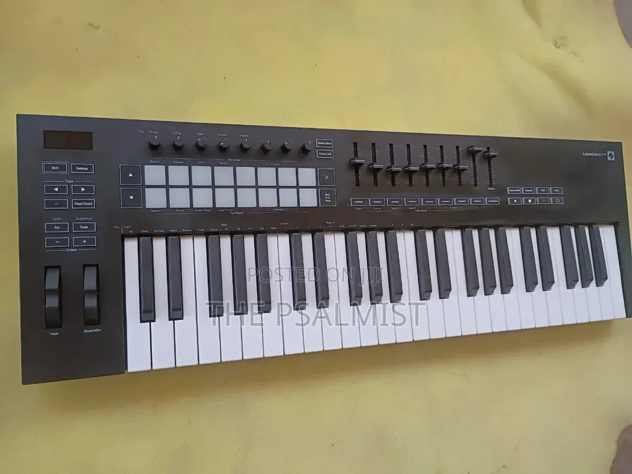 Novation Launch Key 49 Midi Controller With 16drumpads