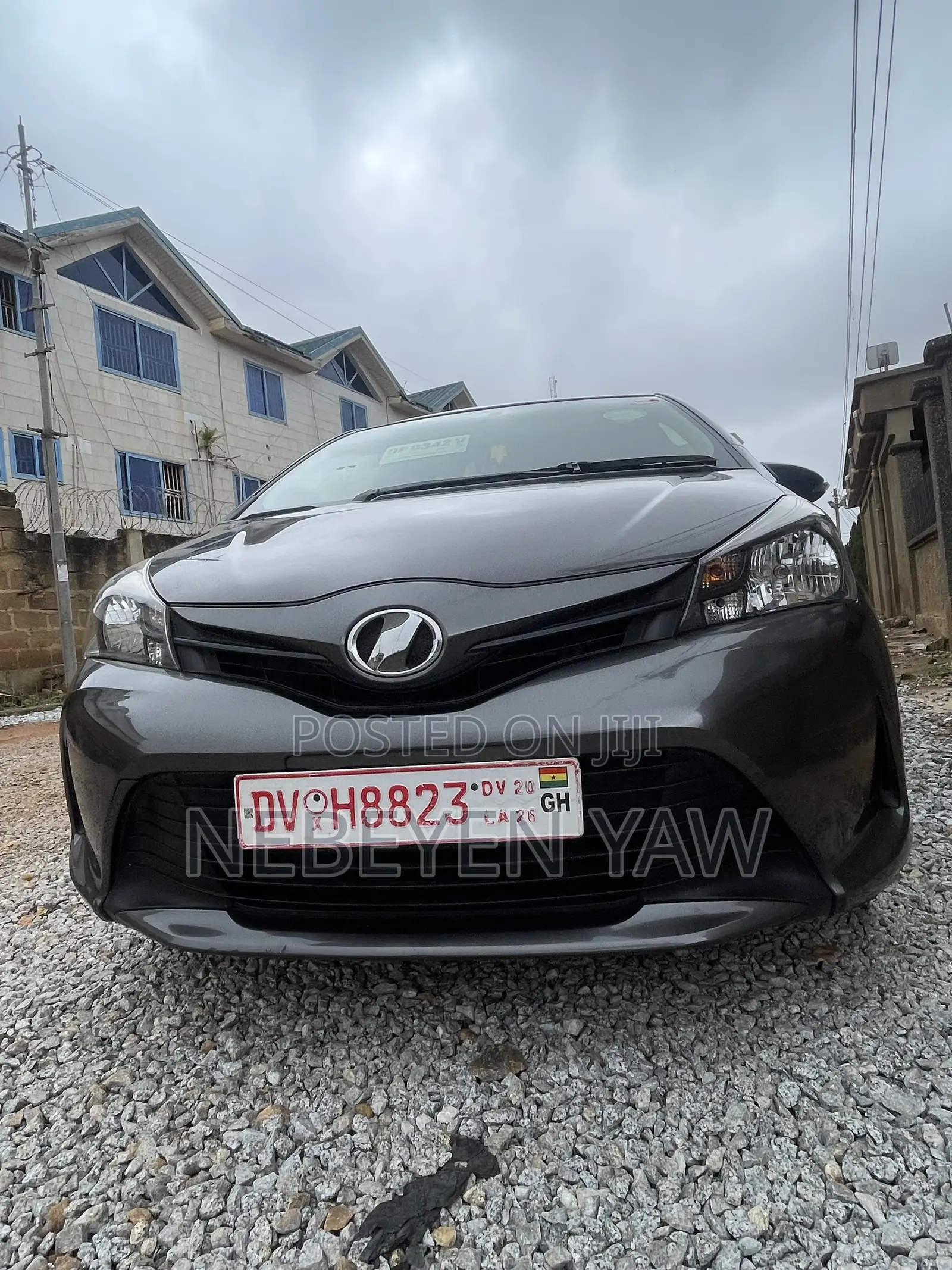 Toyota Vitz 1.3 FWD 3dr 2015 Black