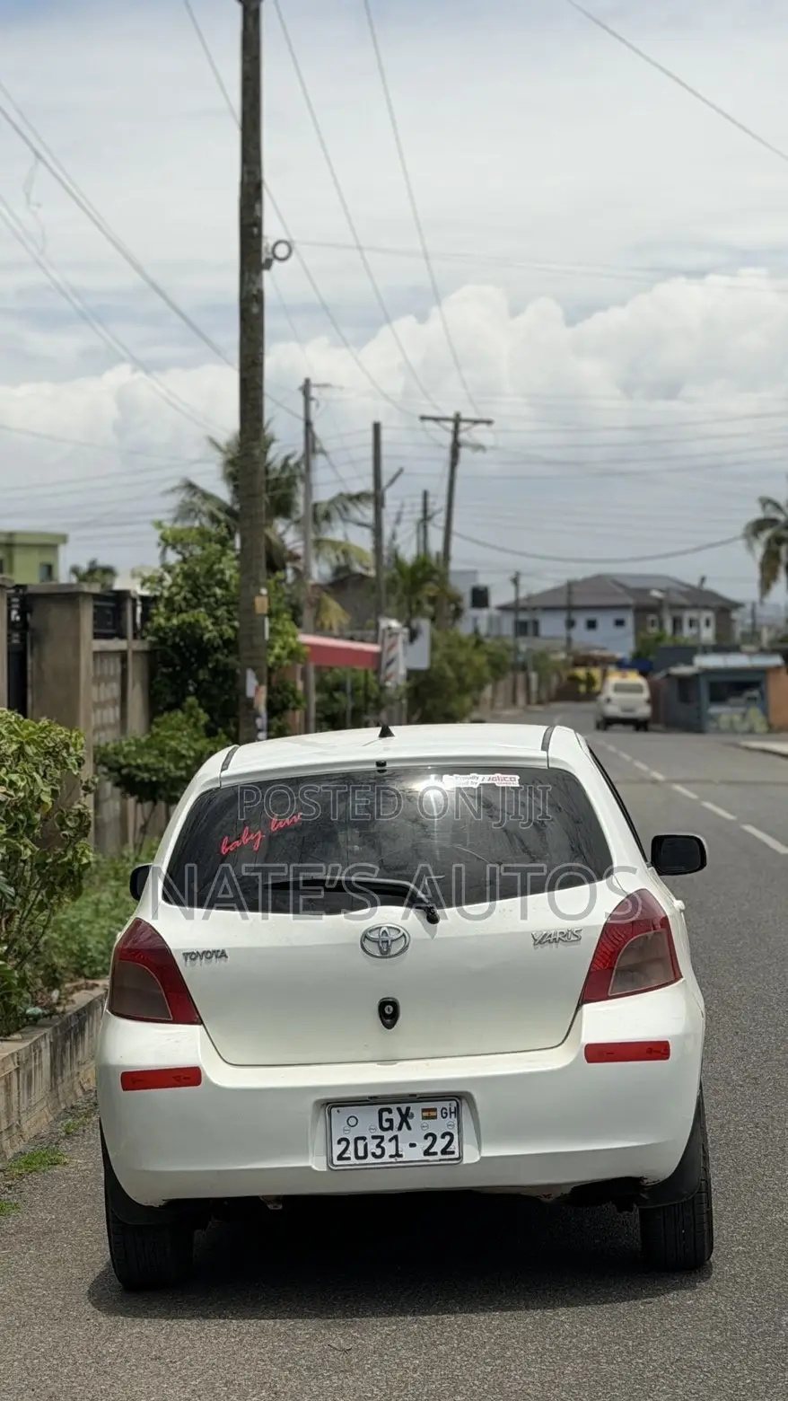 Toyota Yaris Base Hatchback 5dr 2010 White