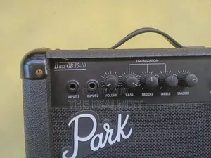 Park GB 15-10 a Division Marshall Amplification Bass Guitar Combo