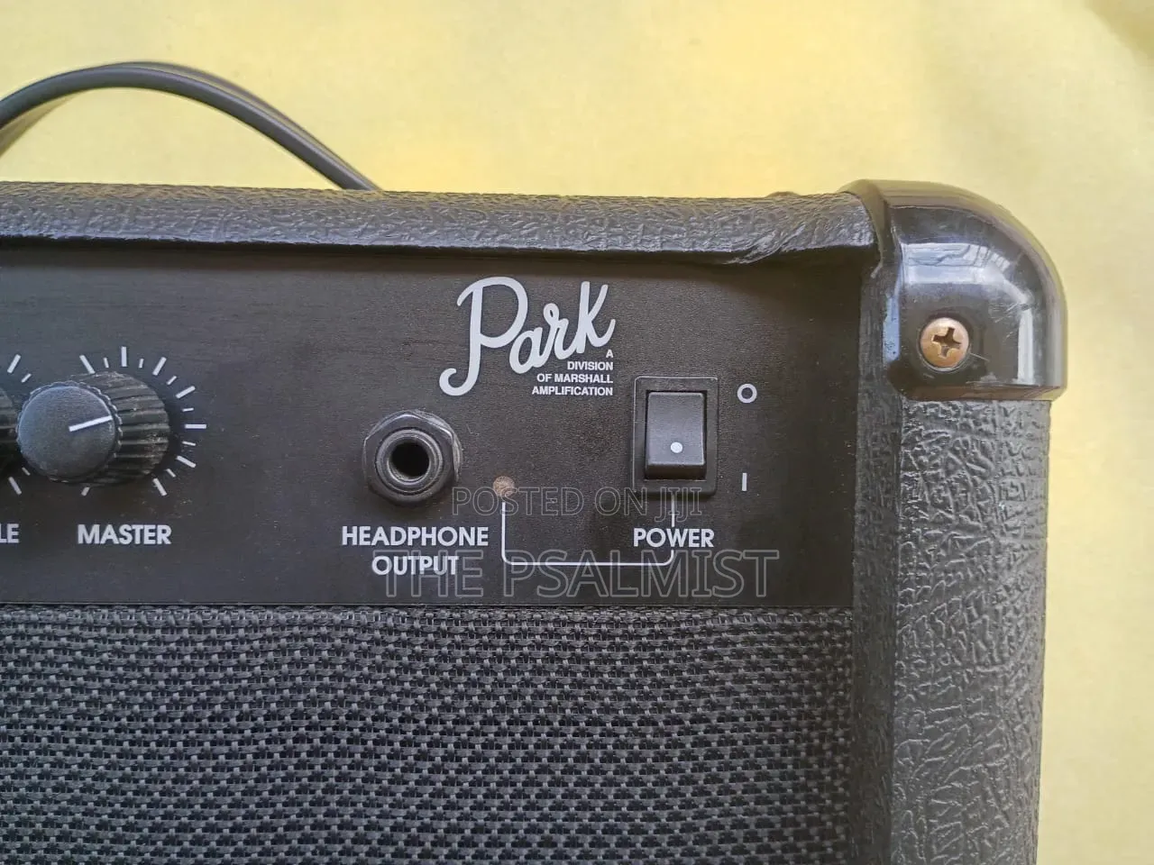 Park GB 15-10 a Division Marshall Amplification Bass Guitar Combo