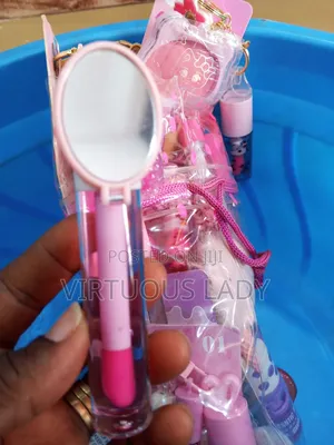 Ladies 3in1 Lip Gloss With Nice Flavours and Holders