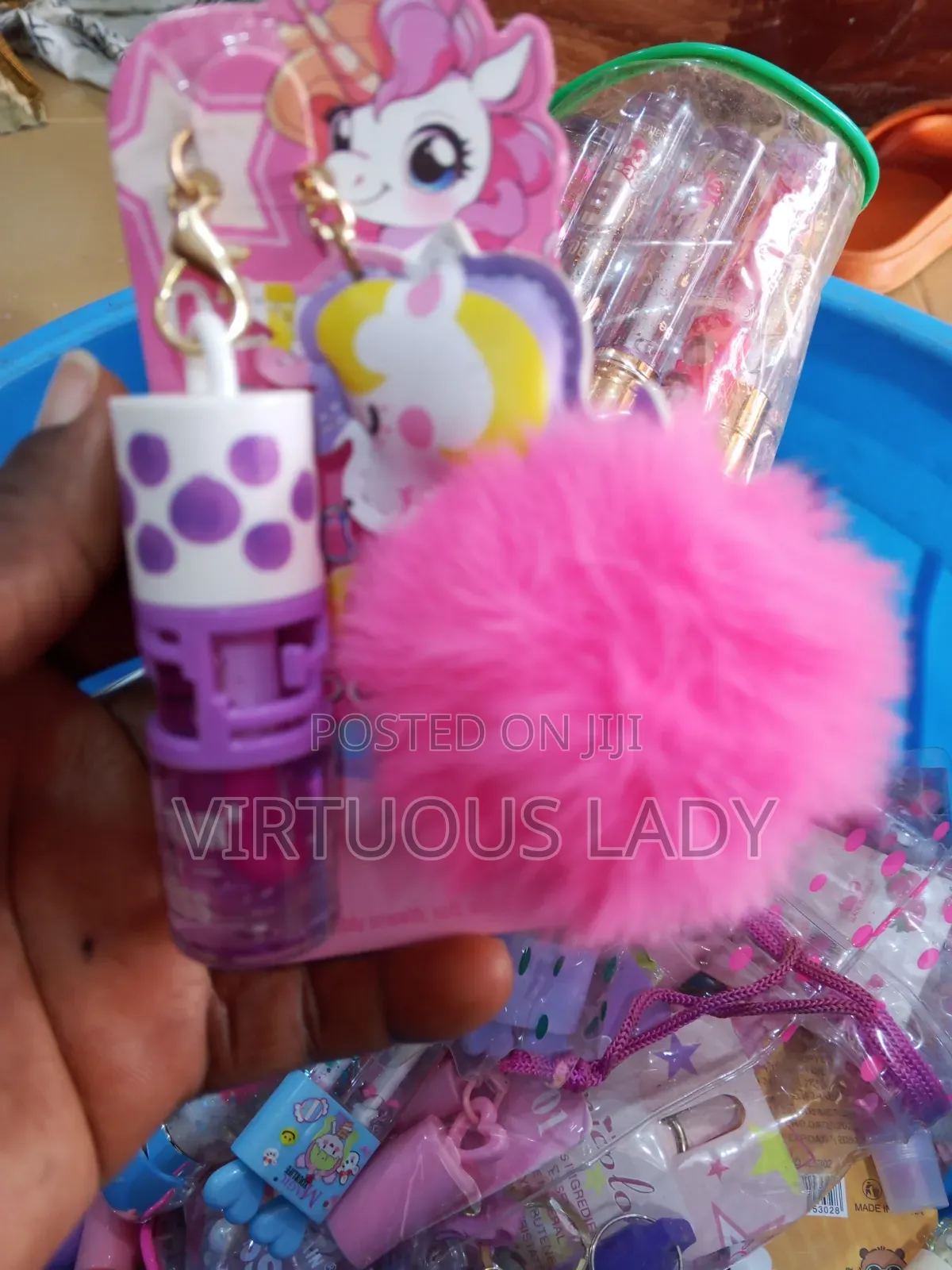 Ladies 3in1 Lip Gloss With Nice Flavours and Holders
