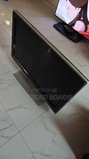 Phillips TV 32inch With Free Decoder