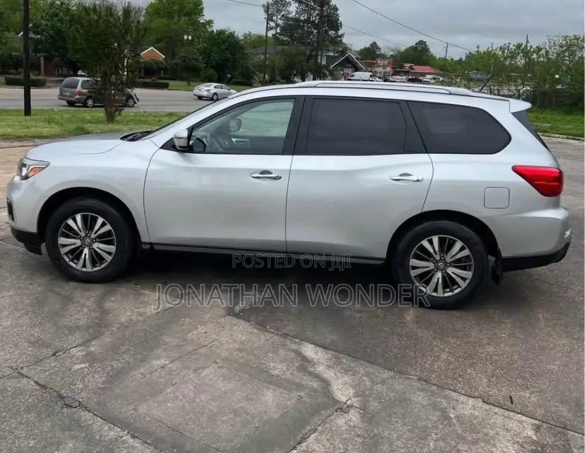 Nissan Pathfinder SL 4dr 4x4 (3.5L 6cyl) 2017 Silver