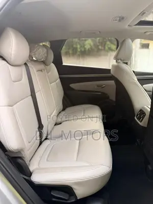 Hyundai Tucson Limited 2022 Silver