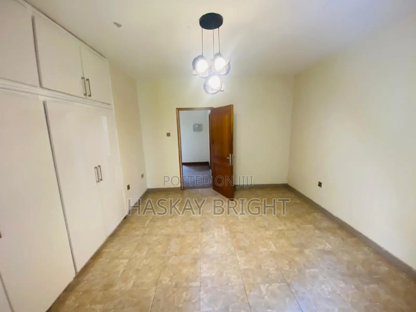 10bdrm House in Cantonments for rent