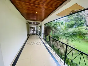 10bdrm House in Cantonments for rent