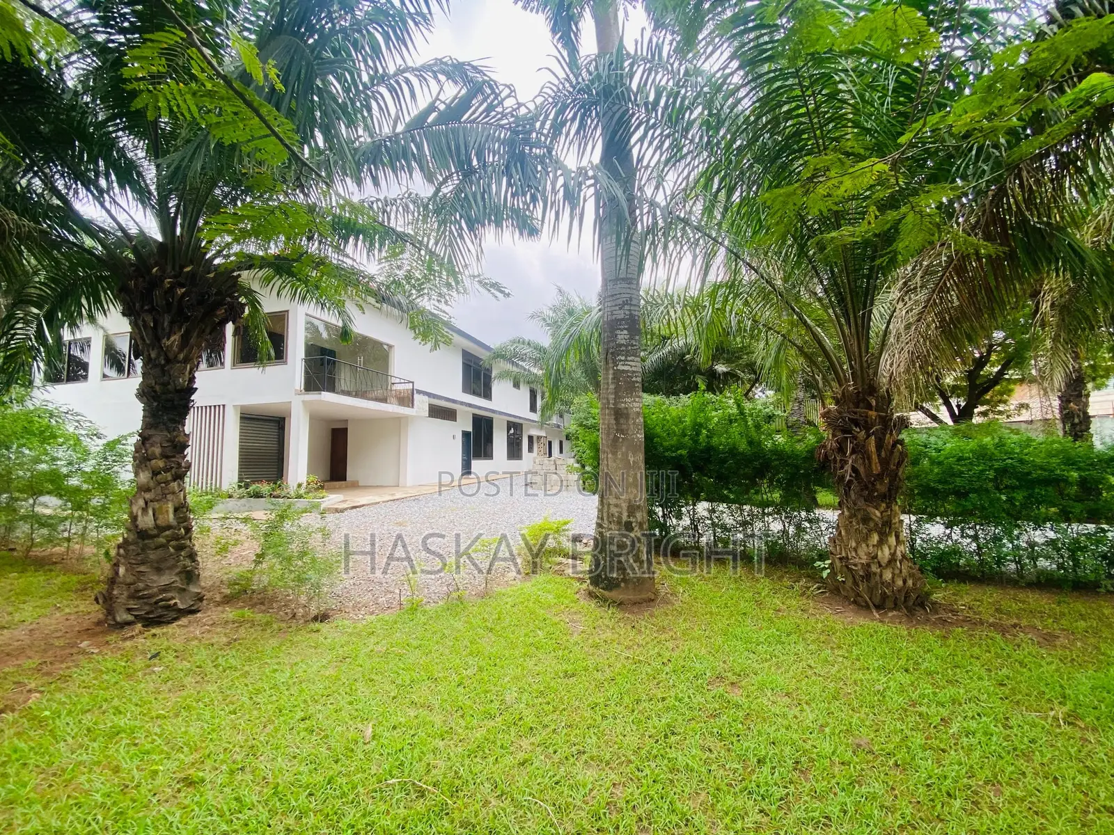 10bdrm House in Cantonments for rent