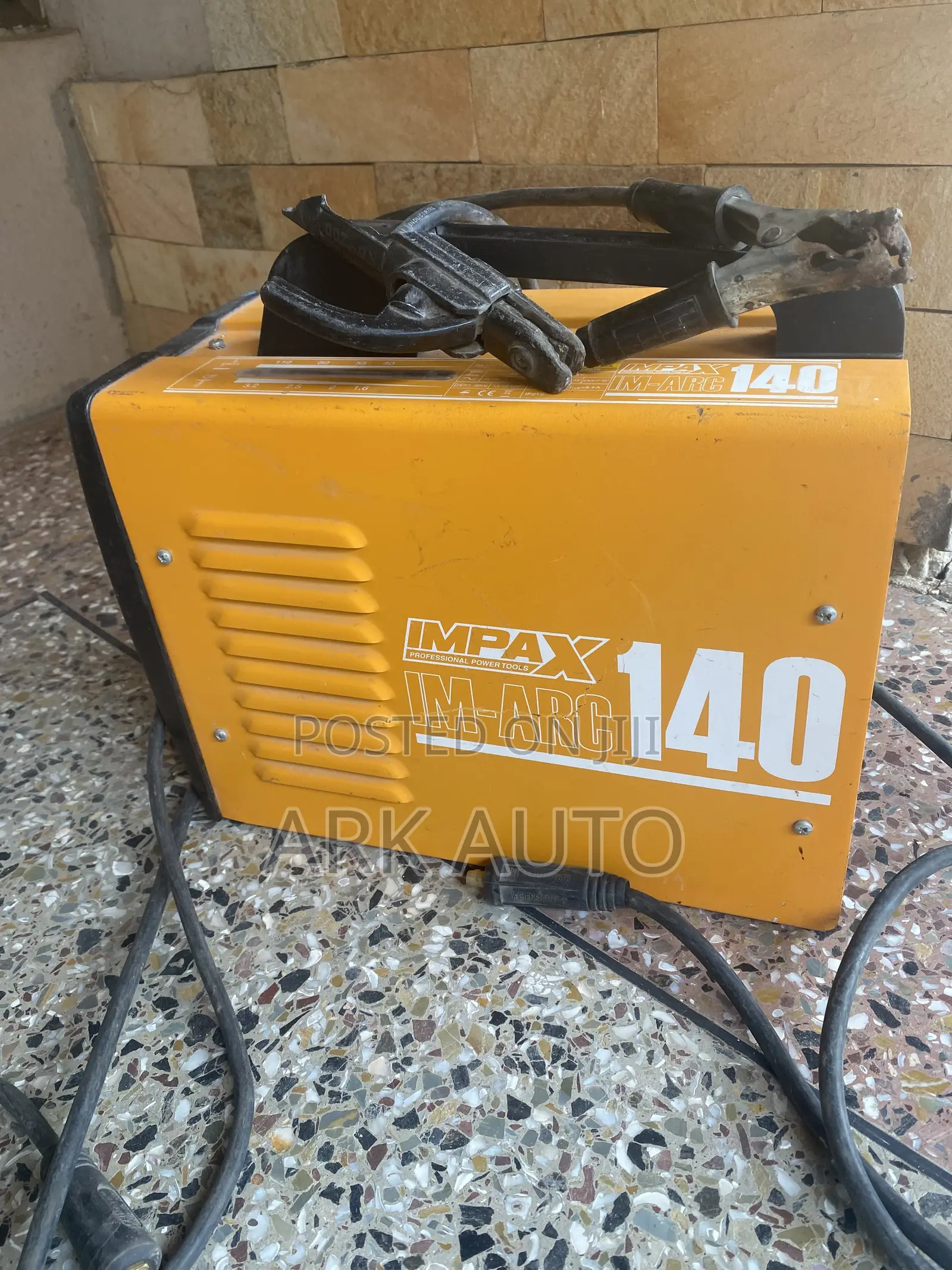 Impax IM-ARC140A Arc Car Charger Battery 240V