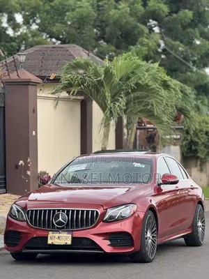Mercedes-Benz E350 2020 Red
