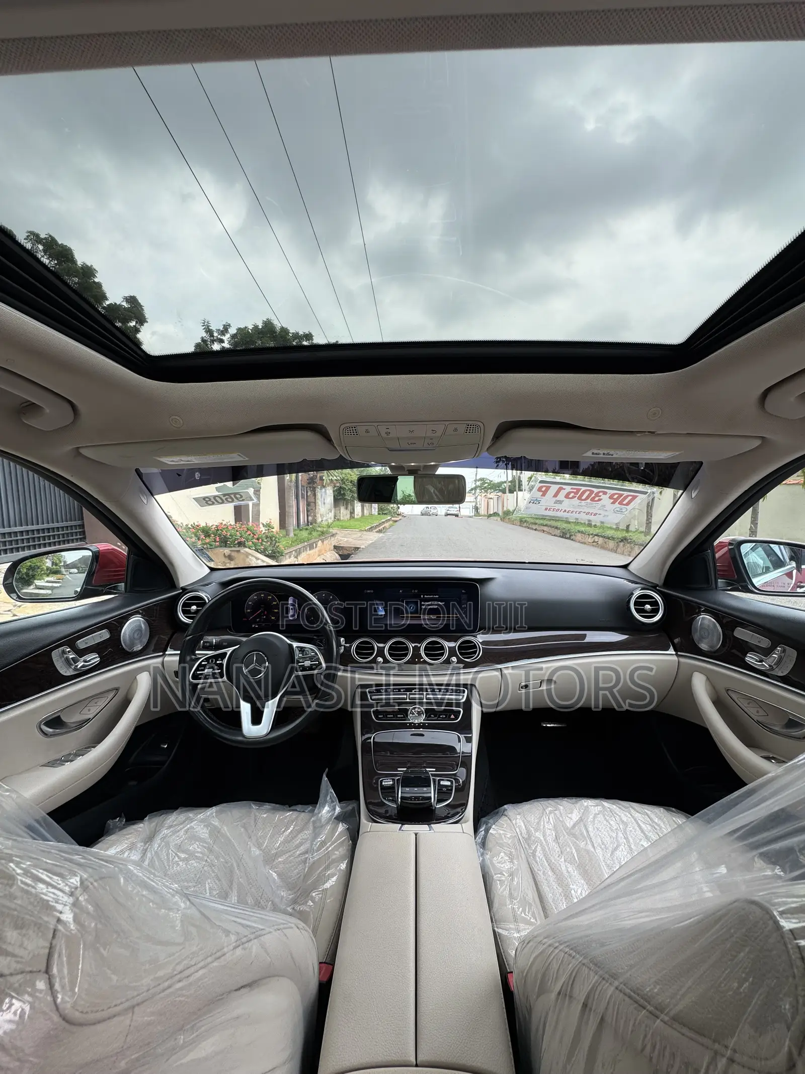 Mercedes-Benz E350 2020 Red