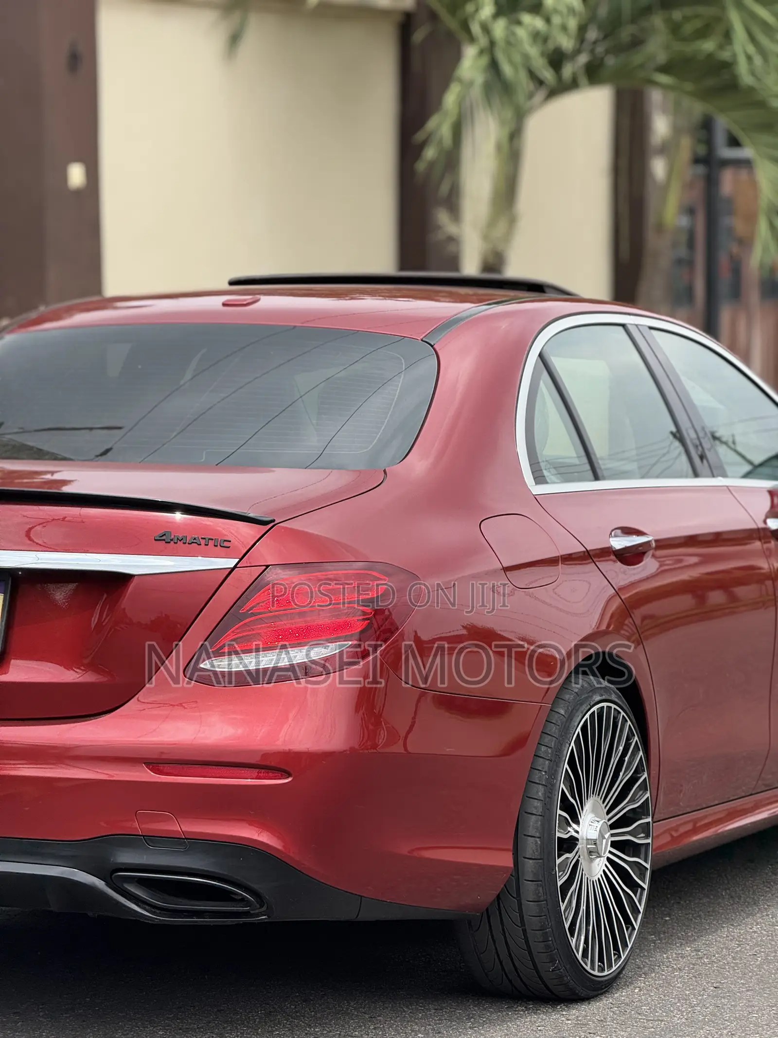 Mercedes-Benz E350 2020 Red