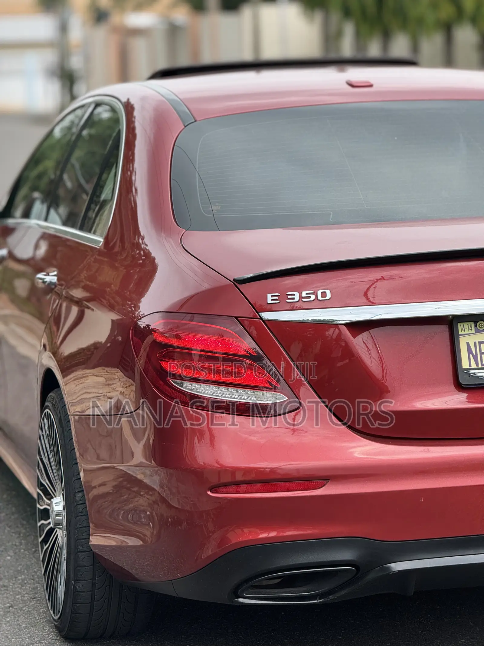 Mercedes-Benz E350 2020 Red