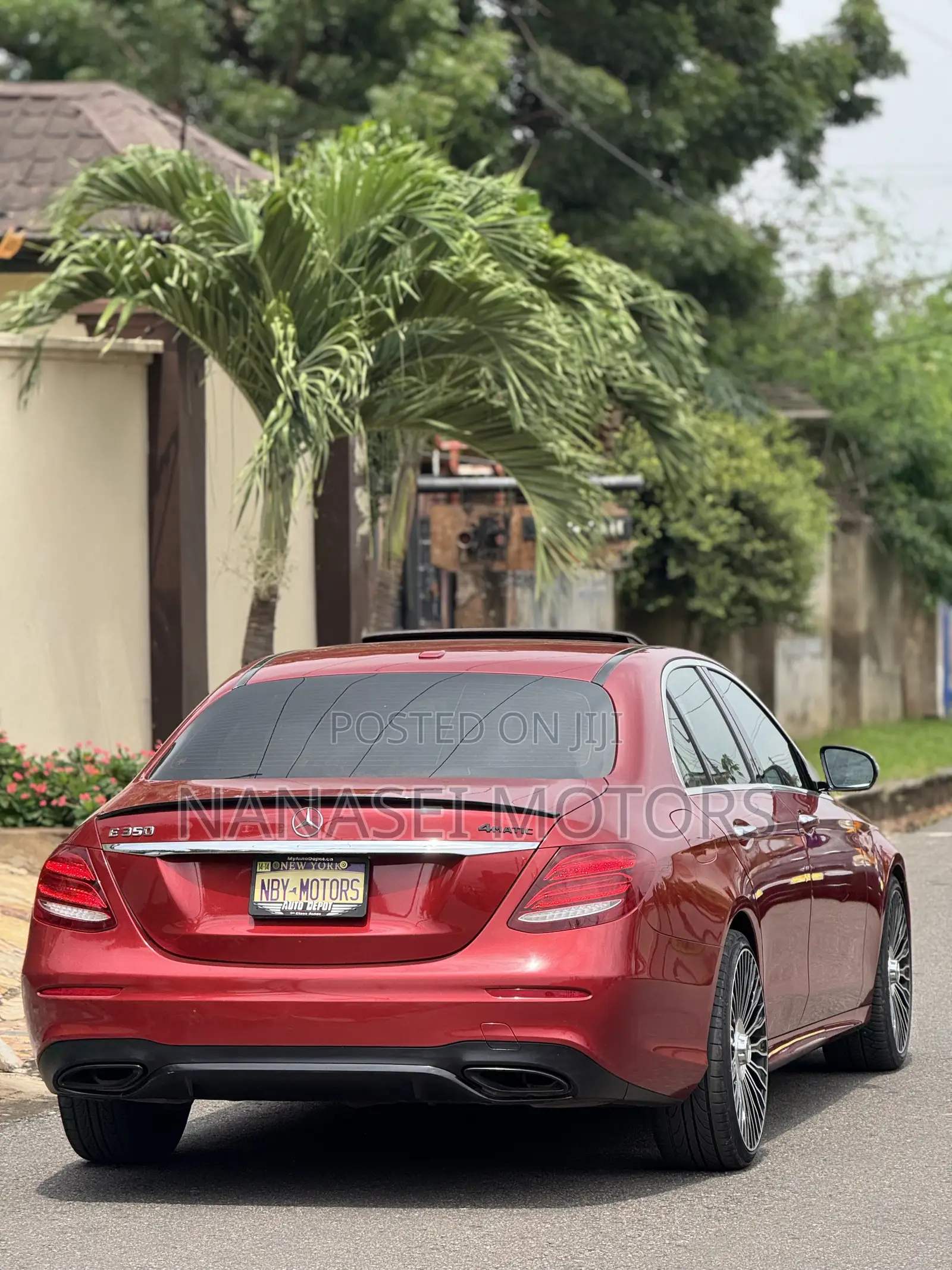 Mercedes-Benz E350 2020 Red