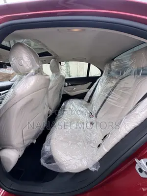 Mercedes-Benz E350 2020 Red