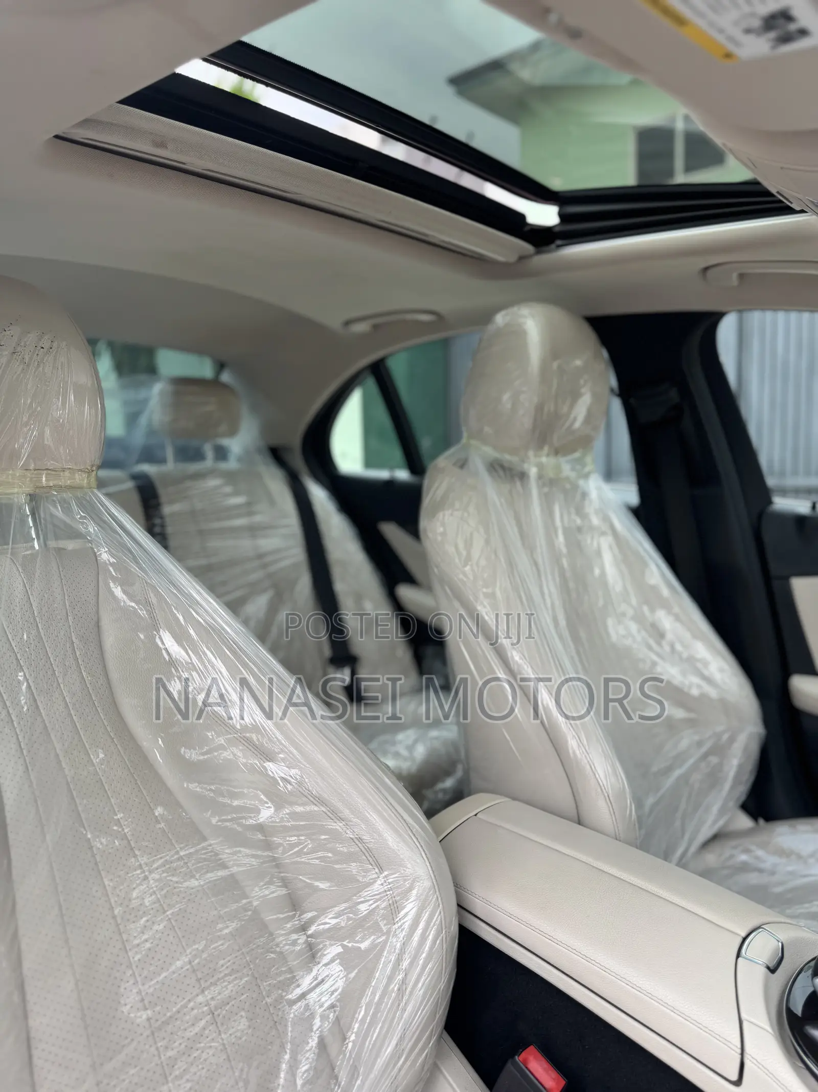 Mercedes-Benz E350 2020 Red