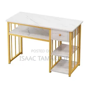 Manicure Table With 2 Chairs
