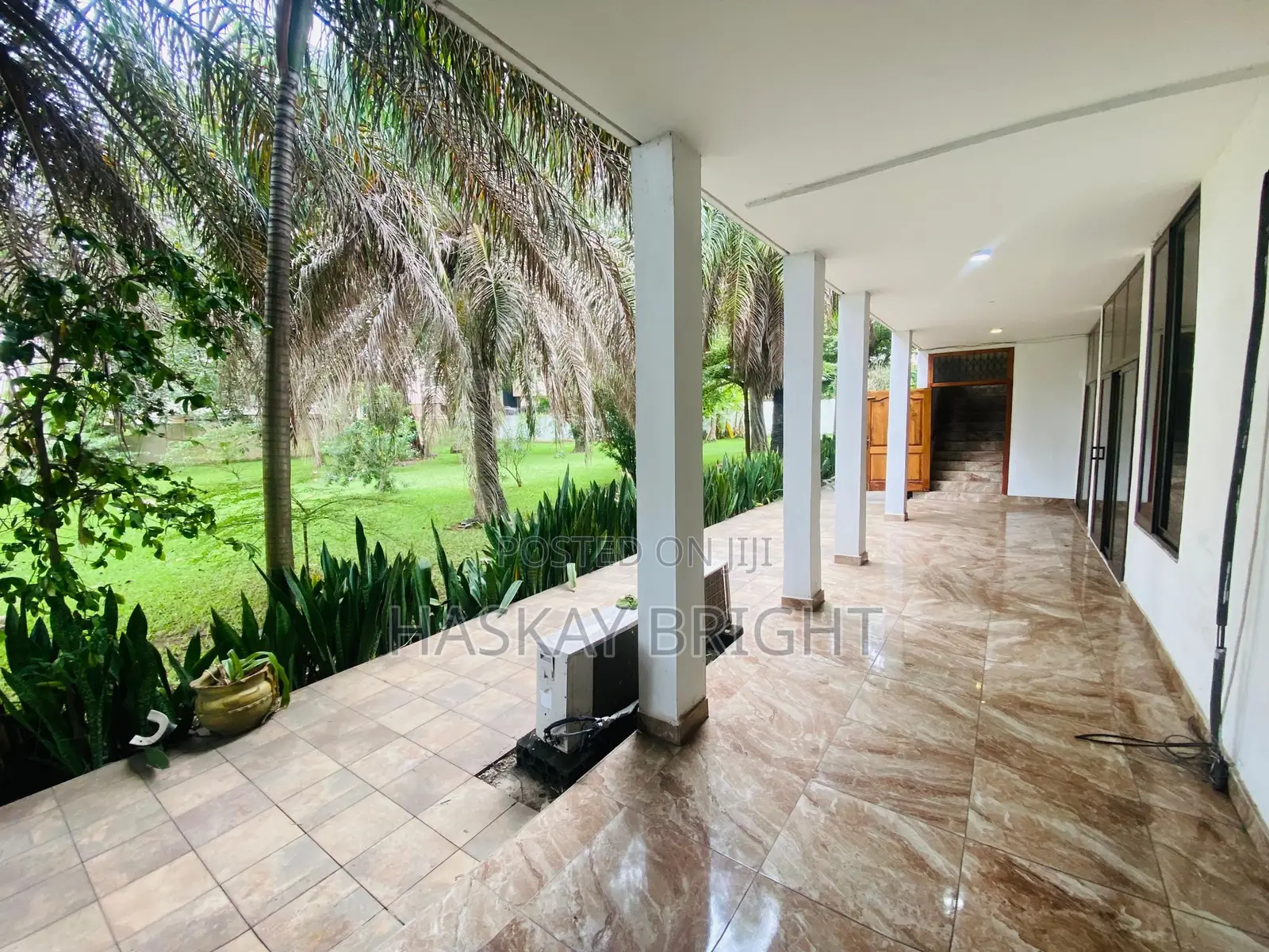 10bdrm House in Cantonments for rent