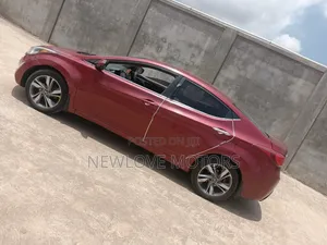 Hyundai Elantra 2013 Red