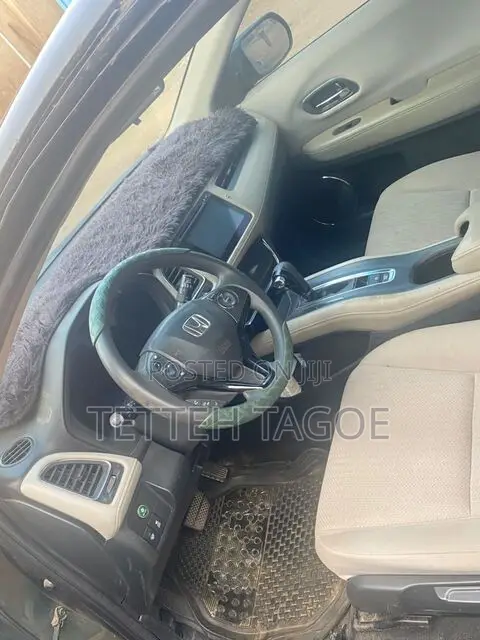 Honda HR-V 4dr SUV (1.5L 4cyl CVT) 2016 Green