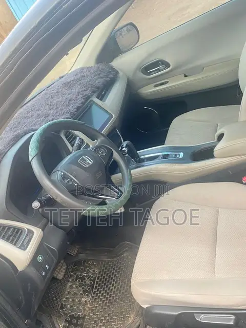 Honda HR-V 4dr SUV (1.5L 4cyl CVT) 2016 Green