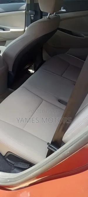 Hyundai Tucson 2020 Red