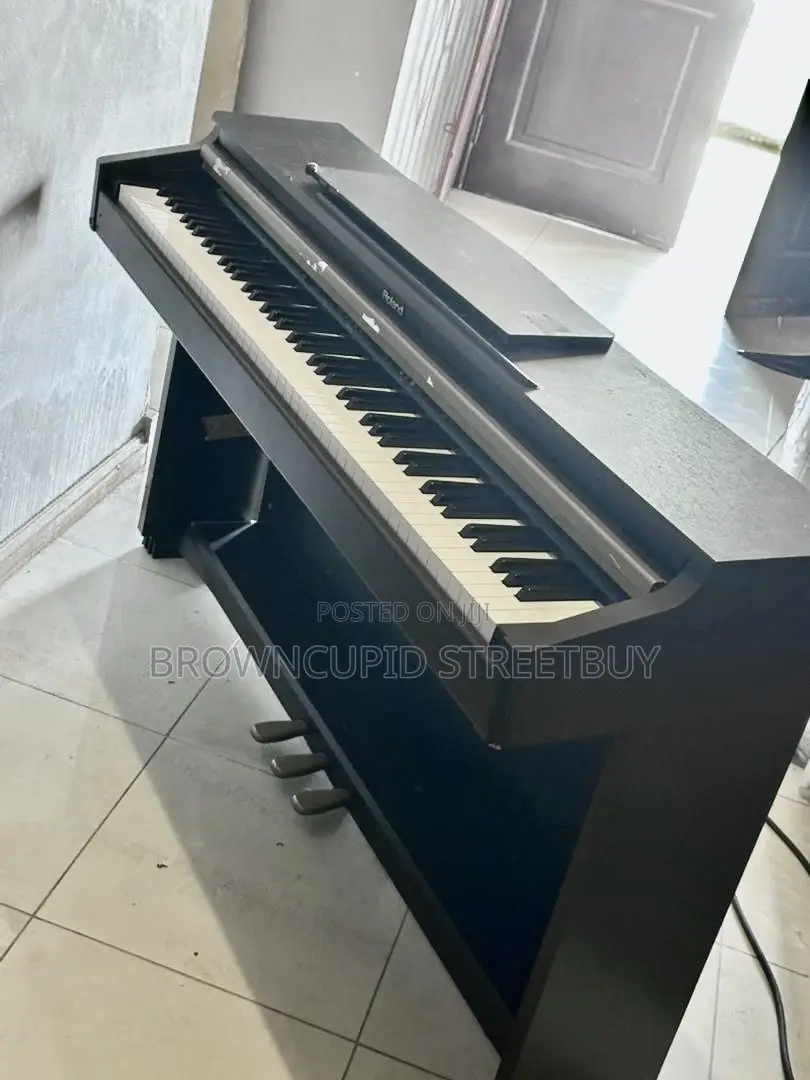 Roland Piano