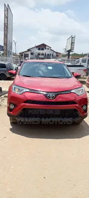 Toyota RAV4 2017 Red