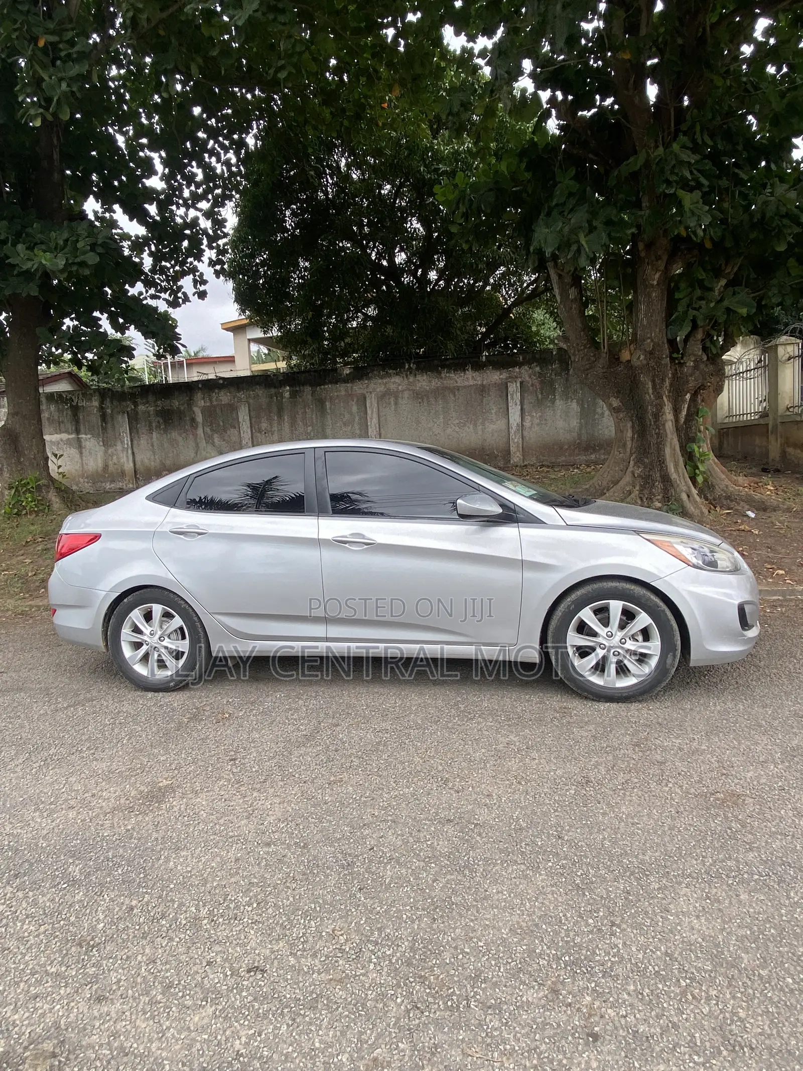 Hyundai Accent SE Sedan 2016 Silver