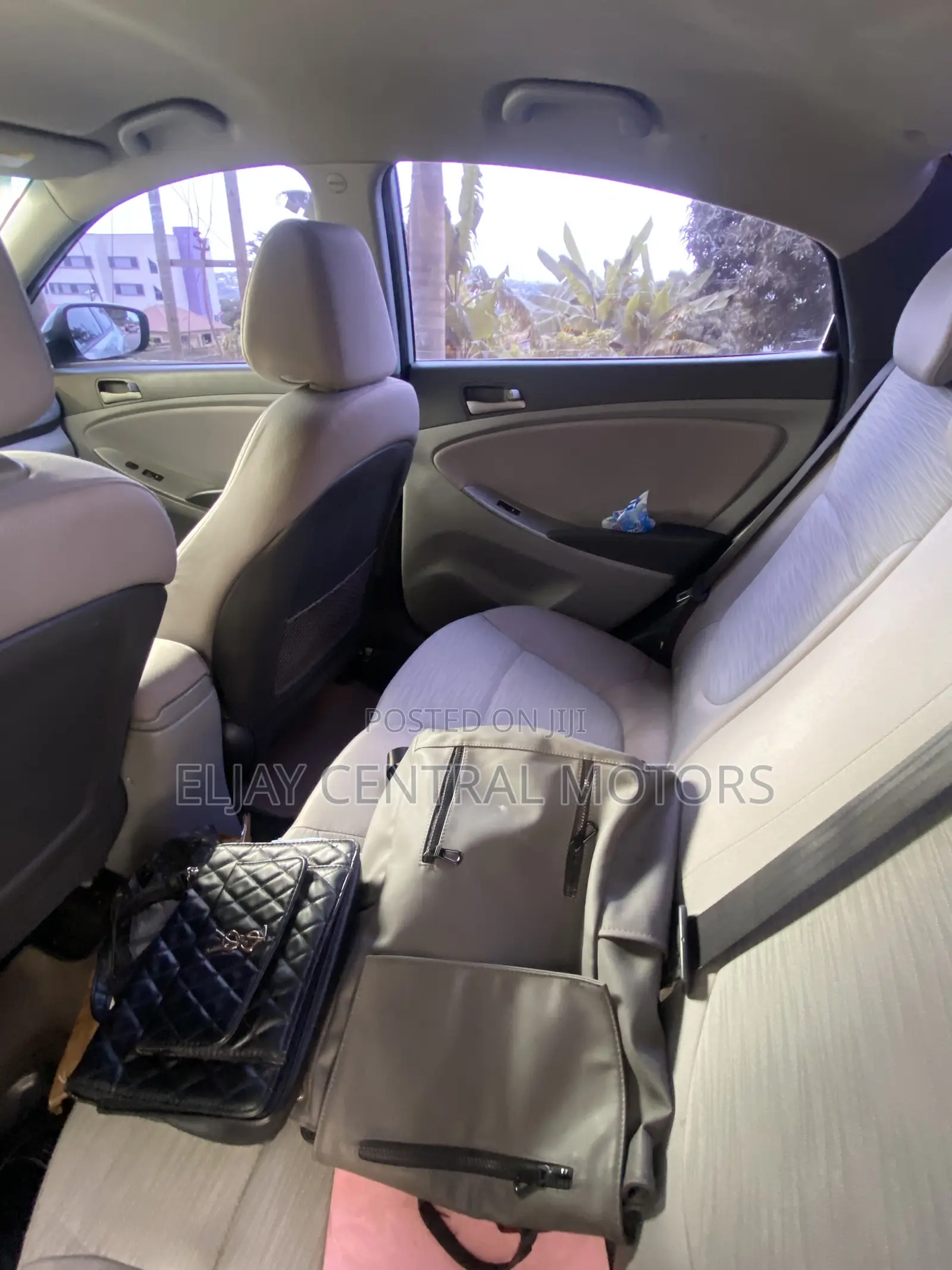 Hyundai Accent SE Sedan 2016 Silver