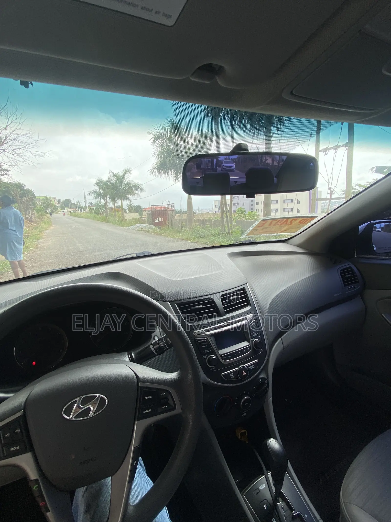 Hyundai Accent SE Sedan 2016 Silver