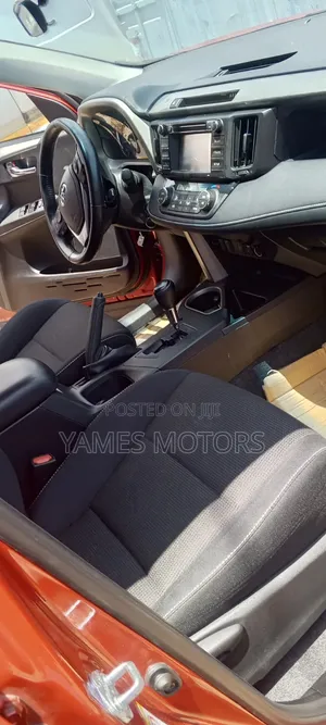 Toyota RAV4 2017 Red
