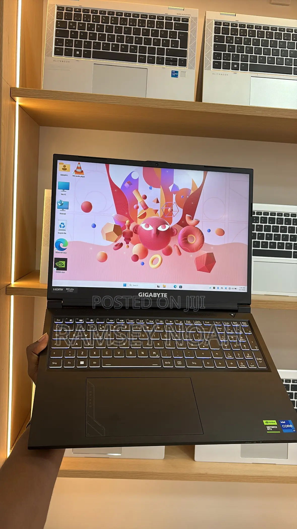Laptop Gigabyte G6 16GB Intel Core i7 SSD 1T