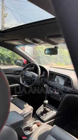 Hyundai Elantra Sport 2018 Red