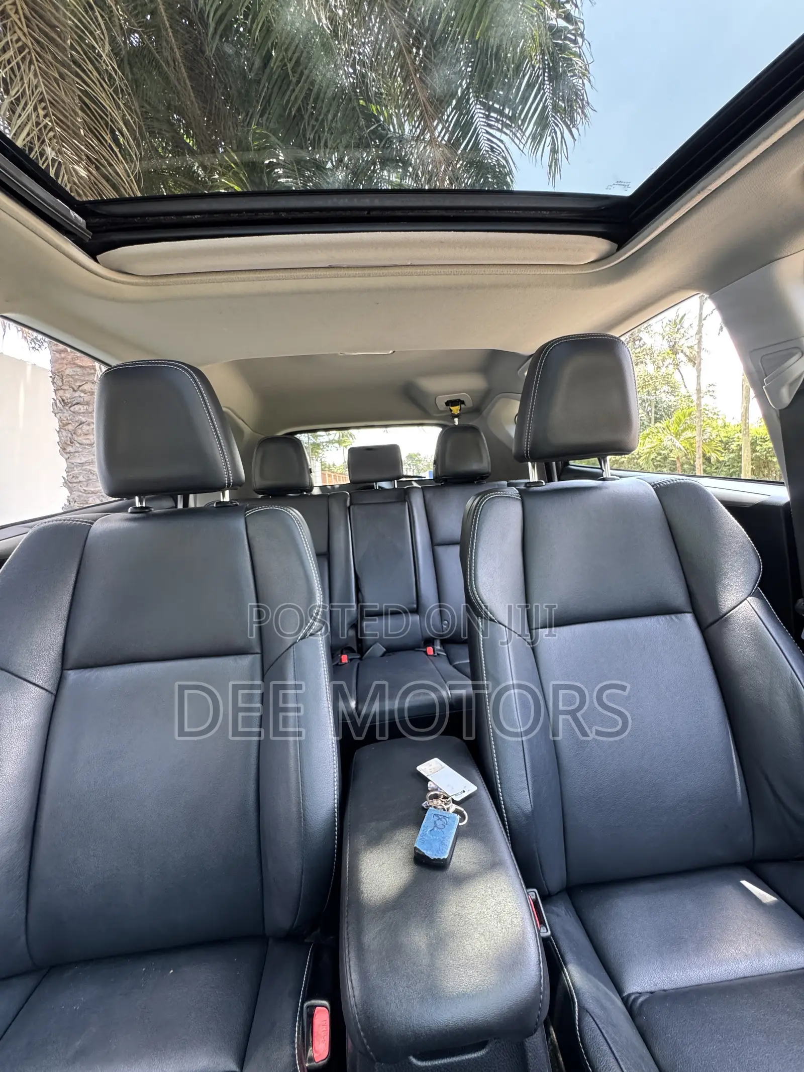 Toyota RAV4 Limited AWD (2.5L 4cyl 6A) 2017 Black