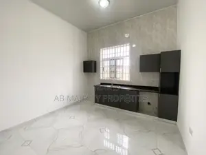 2bdrm Apartment in Ab Majesty, School Junction for rent