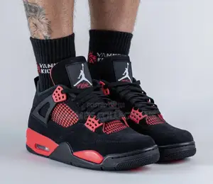 Trendy Men’s Premium Sneakers | Stylish & Comfortable (Nike & Jordan )