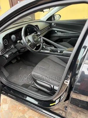Hyundai Elantra Limited 2021 Black